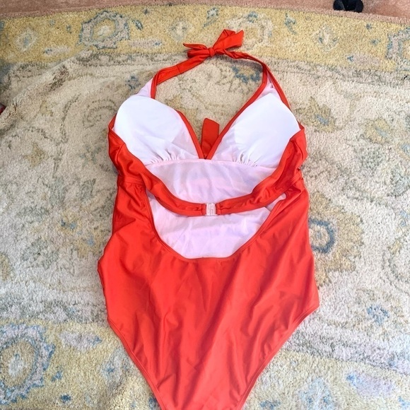 🎉HP🎉Rumi Como,Vibrant Orange,Halter Swimsuit,Beautiful,Excellent Condition,2XL - Picture 5 of 9